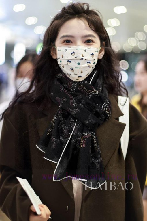 The latest and most popular CL three-dimensional geometric long scarf, rolled edge length scnkgy04q9