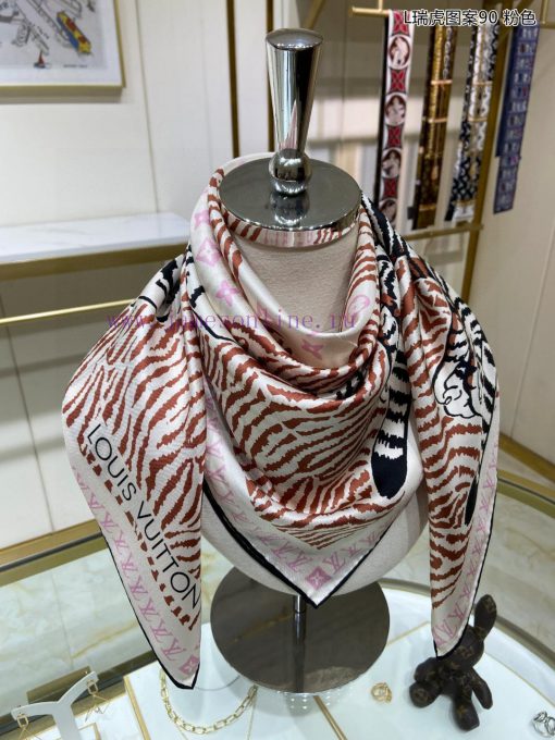 Sincere praise for the L Ruihu pattern 90 silk square scarf from Lvjia. The Tigergram shawl jeakpc19 - Image 8