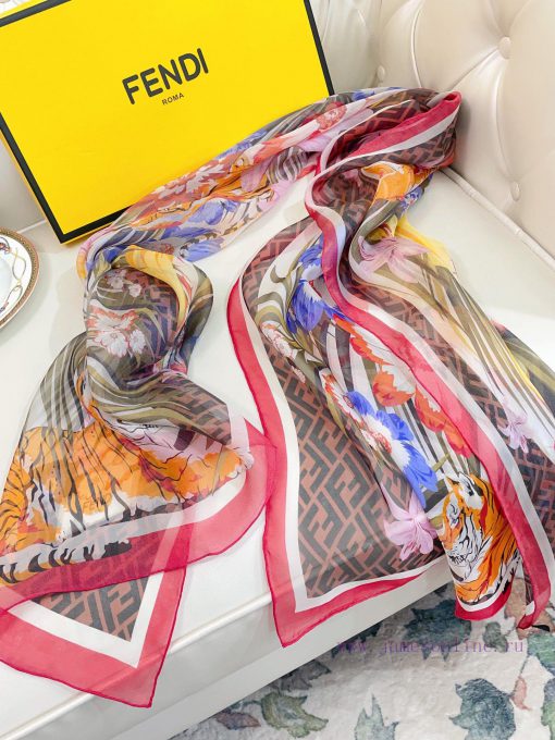 The latest physical upper body effect of Fendi is really super beautiful when paired with clrxqtnbq5 - Image 5