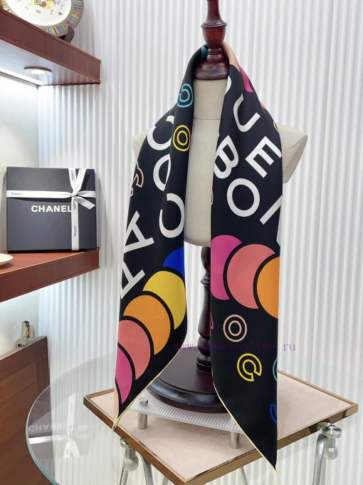 The new fantasy letter element 90 silk small square scarf is recommended for VIP promotion. 72eb1xty - Image 8