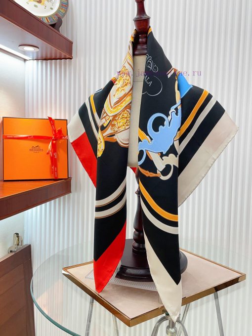 HERMES Gorgeous Halt 90cm Silk Square Scarf "Gorgeous Halt" is one of Hermes' most representpr2pflhr - Image 10