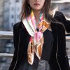 The new L family Paris Tower silk square scarf is a must-have for those who buy it. It is sa0qxcr9zh