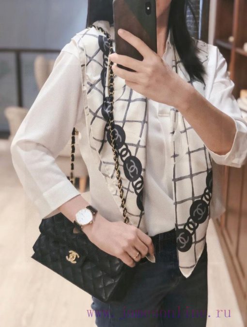 The new Xiangjia Classic Camellia Double sided 90 sided Printed Silk Square Scarf is highly kr2k4wdu - Image 2