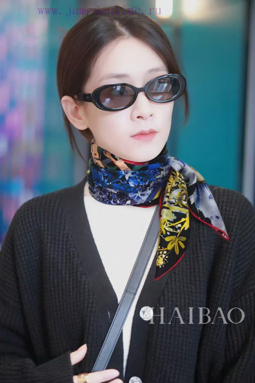 The new DO Dior single-sided silk square scarf is highly recommended by VIPs and must be purnajjjk37