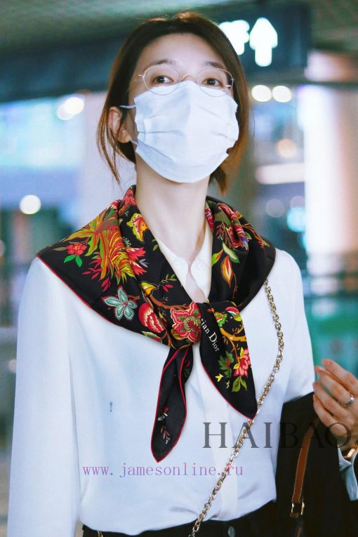 The new Dior D Tree of Life 90 silk square scarf is highly recommended by VIPs. You must stafyowfggu - Image 2