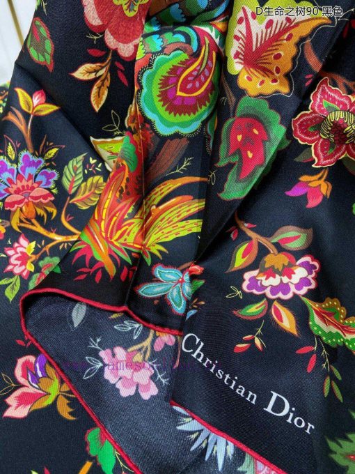The new Dior D Tree of Life 90 silk square scarf is highly recommended by VIPs. You must stafyowfggu - Image 11