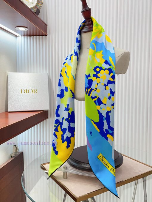 DIOR's fashionable and sophisticated matching tool can easily create a sense of luxury with un191ybj - Image 8