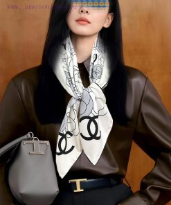 Chanel silk twill handkerchief, top-notch craftsmanship and great value for money [lips]. Ex5coiuwak