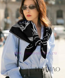 The new double C-line logo 90 double-sided same color printed silk square scarf is recommendu33361ha