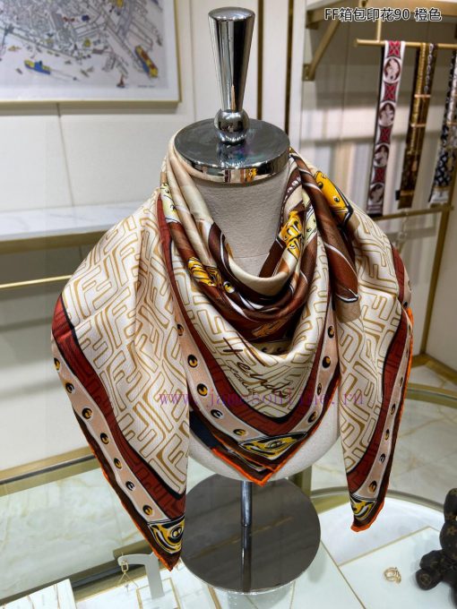 Synchronized with the latest FF flagship bag printed 90 silk square scarf, which is very eas6jafge7i - Image 7