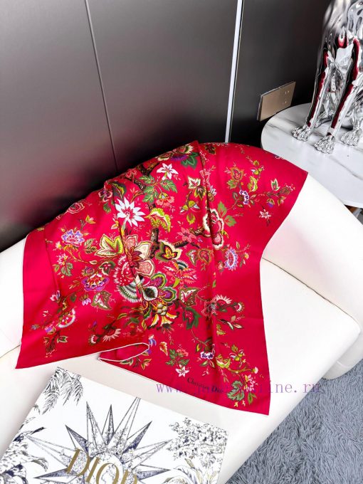 The 2024 new Dior Tree of Life has a great texture and feel, made of top-quality mulberry si7ouk3oro - Image 6