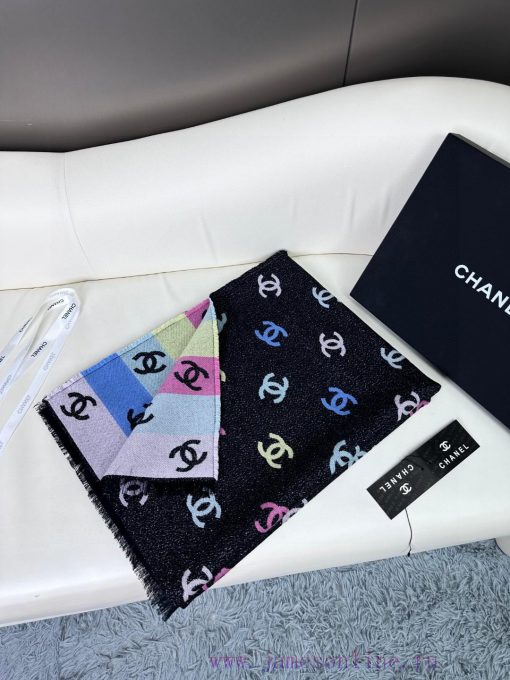 The most beautiful scarf of chenel24c has a softer feel than imagined. Both sides are excellsoirase5 - Image 4
