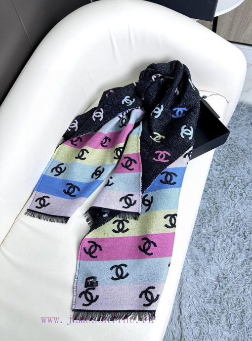 The most beautiful scarf of chenel24c has a softer feel than imagined. Both sides are excellsoirase5 - Image 8