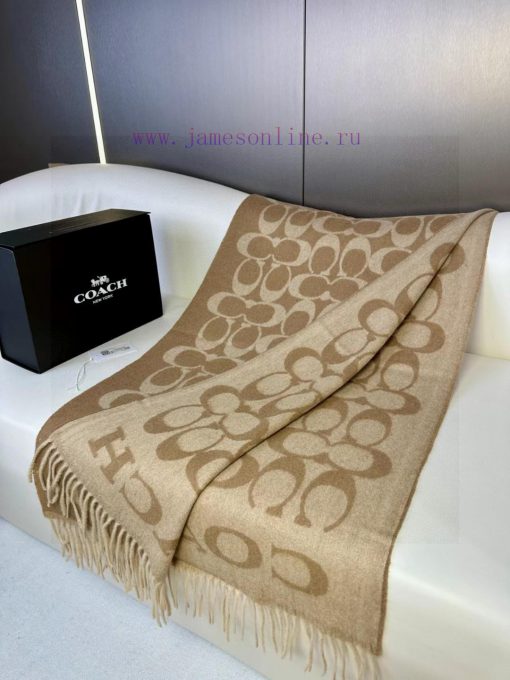 The new model from Coach in 2023, the popular three color shawl from Coach, looks great not 4r72rony - Image 4