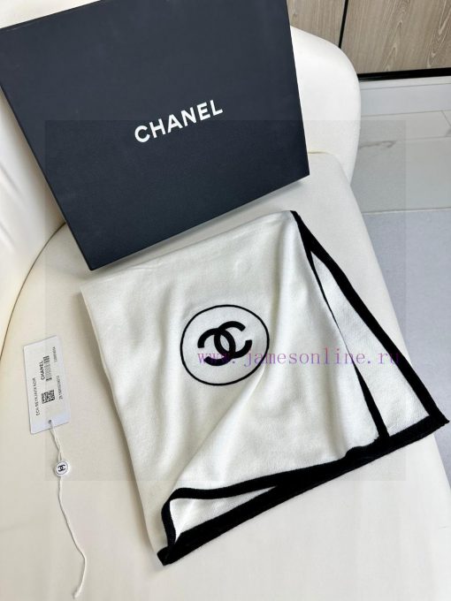 Chanel thin velvet long scarf, Wu Xin Gulina Zha's must-have wardrobe storage item. This is 41gw085u - Image 4