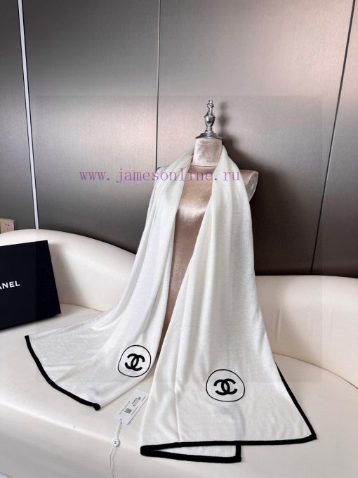 Chanel thin velvet long scarf, Wu Xin Gulina Zha's must-have wardrobe storage item. This is 41gw085u - Image 6