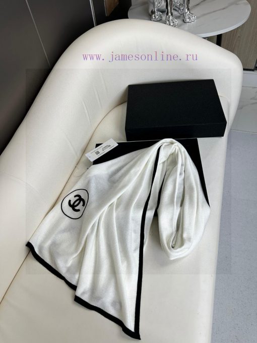 Chanel thin velvet long scarf, Wu Xin Gulina Zha's must-have wardrobe storage item. This is 41gw085u - Image 7