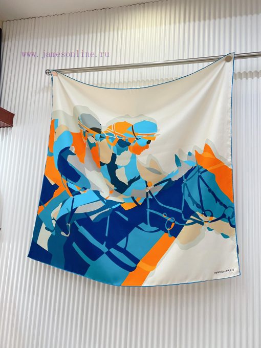 HERMES's new silk scarf looks great and is recommended for equestrian competitions. It featu77uh5atq - Image 5