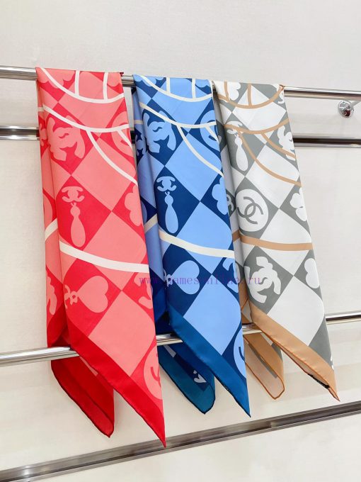 The new Chanel LOGO element 90 silk small square scarf is recommended by VIPs. You must staru2fk3zy0 - Image 4