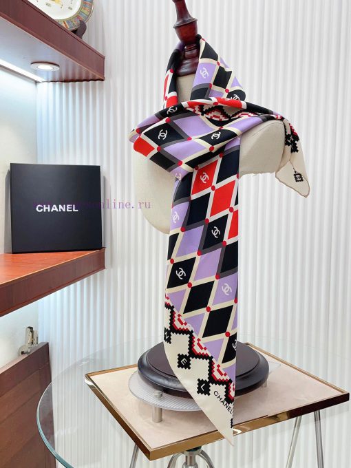 The new Chanel diamond patterned 90 silk square scarf is highly recommended by VIPs and mustxo2rpfzb - Image 9
