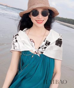 The new Chanel dark patterned jacquard silk square scarf is highly recommended by VIPs. You 9ampfwj6