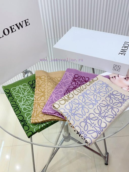 Luoyiwei LW Colorful Logo Scarf is very lucky to have obtained this brand's products. It is 2gvx35dd - Image 4