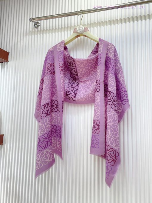 Luoyiwei LW Colorful Logo Scarf is very lucky to have obtained this brand's products. It is 2gvx35dd - Image 6