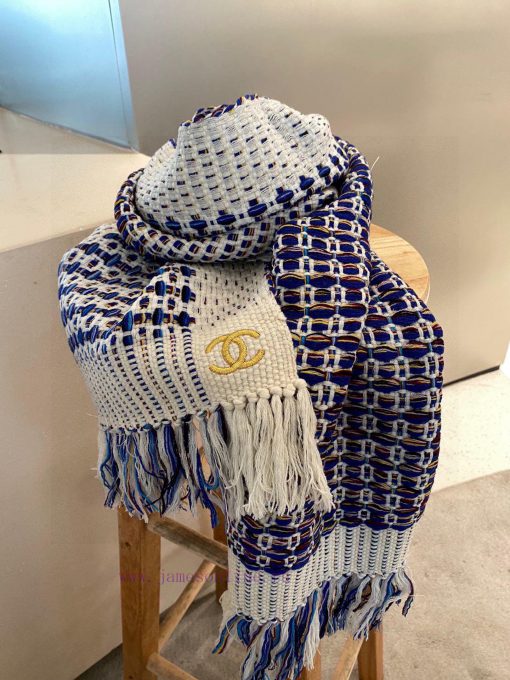 Chanel Knitwear is a very everyday item, not versatile but still classic... Consistent raw me500bxoy - Image 9