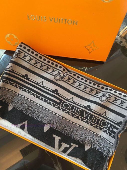 The Amazing Long Scarf features Monogram elements pieced together, referencing the intricatehpt4vcji - Image 5