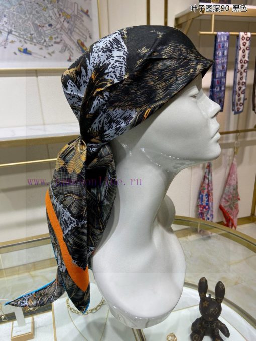 The new silk scarf with Chanel leaf pattern 90 is highly recommended for its excellent qualih6hmivls - Image 5