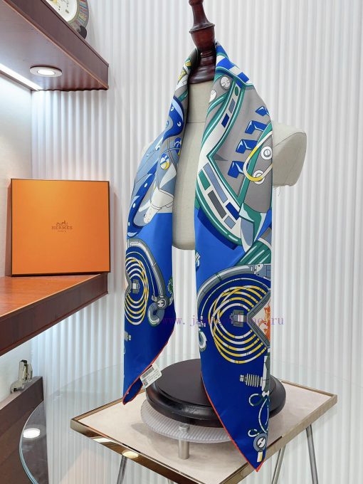 HERMES's new silk scarf looks great and is highly recommended for the Huafu Festival. It fea0gs5v5sa - Image 8