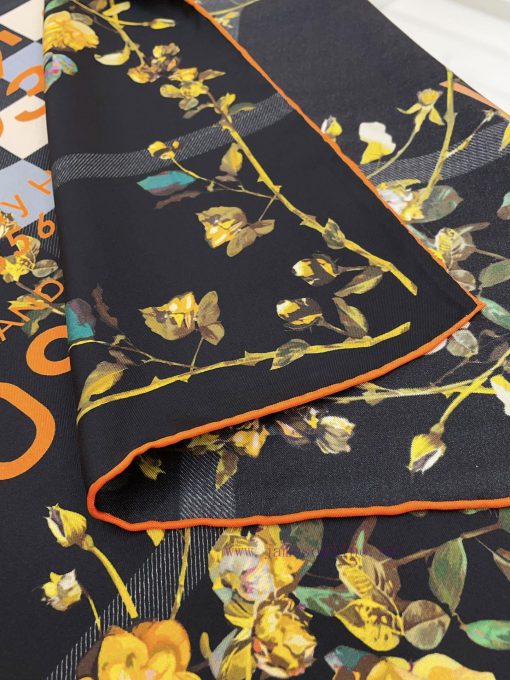 The original BURBERRYTB printed LOGO 90cm silk square scarf is a must-have for women with hiykto2n6j - Image 7