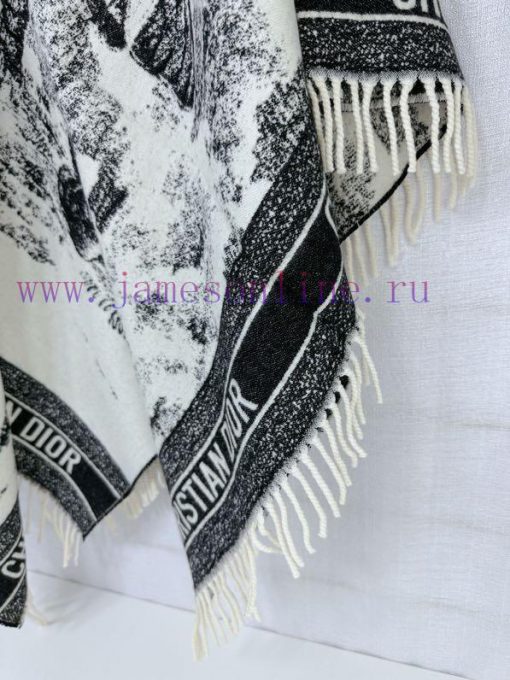 Jacquard scarves, shawls, and blankets are versatile and super stunning, with 100% fidelity.cy8omed9 - Image 4