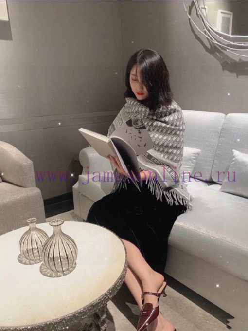 DI Ao CD Jacquard Logo Printed Large Square Scarf, Shawl, Blanket, Three Uses, Material 57% yd9oqc2c - Image 4