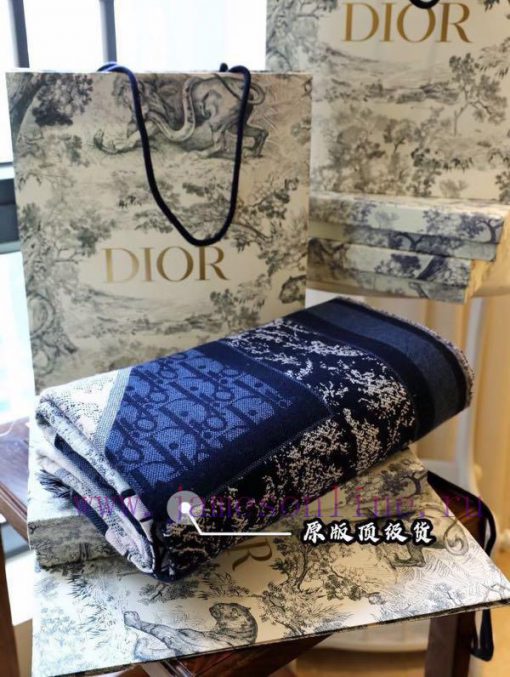 This shawl is a collaboration between Dior and artist Kenny Scharf, crafted from blue and piz9ovc298 - Image 2