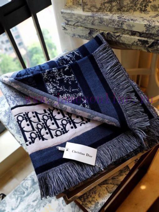This shawl is a collaboration between Dior and artist Kenny Scharf, crafted from blue and piz9ovc298 - Image 5