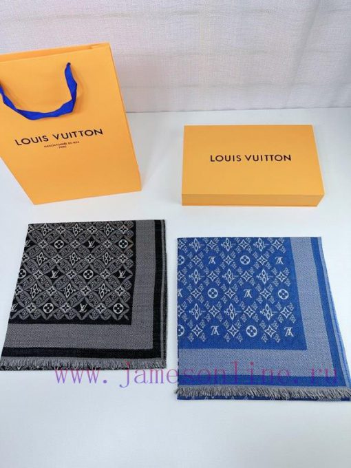 Lv style. Made of a blend of wool and silk fabric, the texture is very soft and lightweight.4xi4c5kp - Image 2