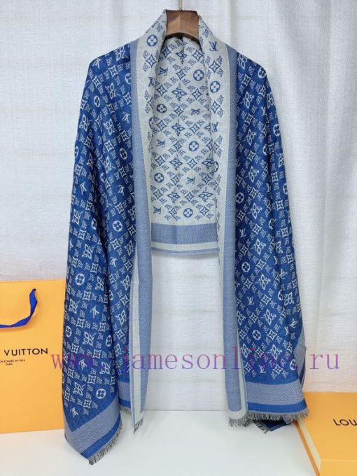 Lv style. Made of a blend of wool and silk fabric, the texture is very soft and lightweight.4xi4c5kp - Image 7