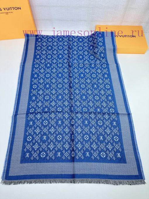 Lv style. Made of a blend of wool and silk fabric, the texture is very soft and lightweight.4xi4c5kp - Image 10