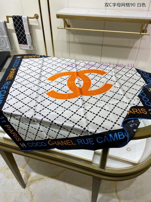 The new Chanel double C-letter grid 90 silk square scarf is recommended for VIP customers. Yfonlob0b - Image 8