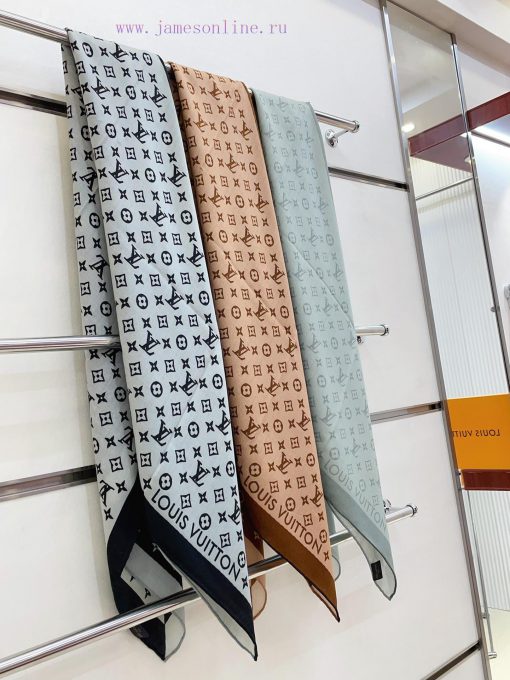 LV's elegant and noble baby like soft touch color blocked LOGO velvet print cleverly uses th6atiw8fj - Image 3