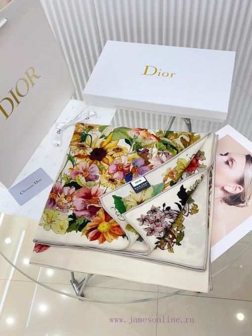 The newly launched double-sided same color DIOR square scarf is adorned with Le Bal des Libe9iuzck7o - Image 4