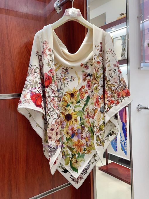 The newly launched double-sided same color DIOR square scarf is adorned with Le Bal des Libe9iuzck7o - Image 7