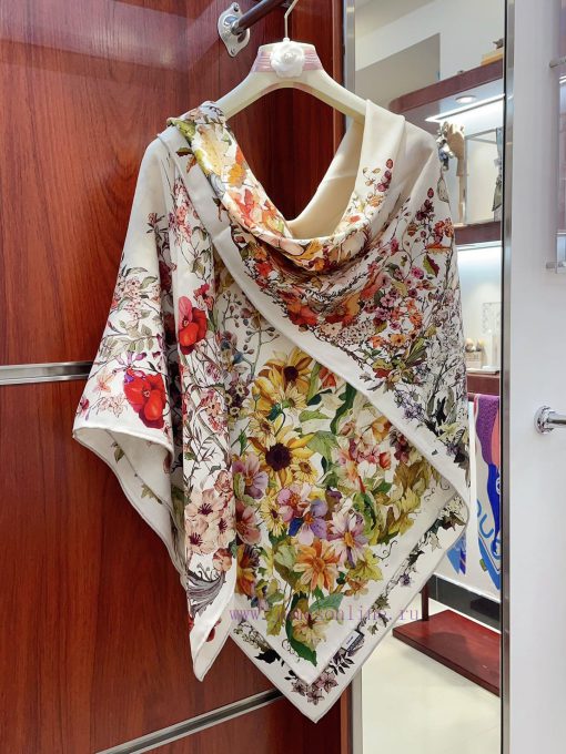 The newly launched double-sided same color DIOR square scarf is adorned with Le Bal des Libe9iuzck7o - Image 8