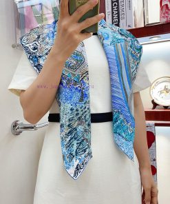 HERMES's new silk scarf looks great when you buy it. We recommend the Soaring Fortune Dream c42j3zkr