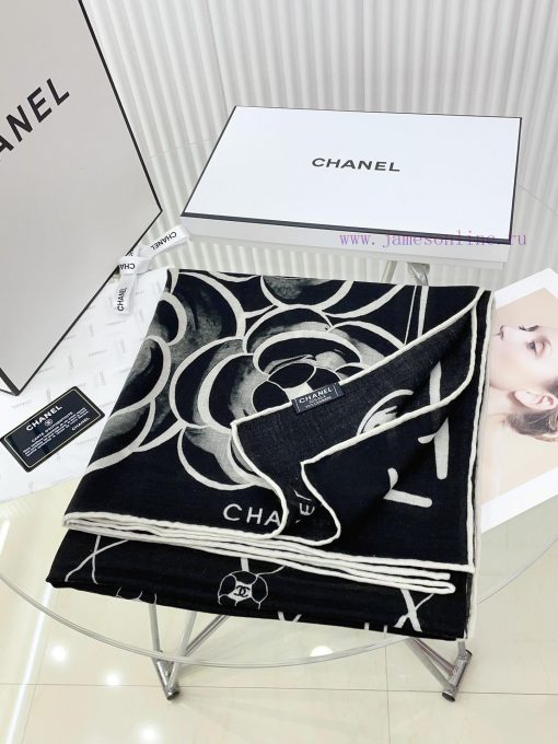 Chanel line color 140 cashmere square scarf is highly recommended by VIPs. You must start qu793uxd6o - Image 5