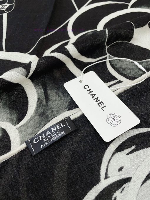 Chanel line color 140 cashmere square scarf is highly recommended by VIPs. You must start qu793uxd6o - Image 10