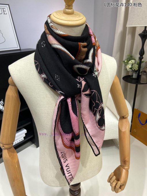 High end customization truly praises the L round label floral 140 cashmere square scarf from5uxvqiez - Image 6