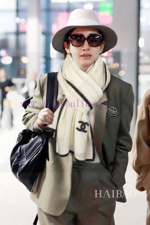 The new fragrant silver striped cashmere knitted long scarf is so beautiful [tears]. It is ab72ktjk5 - Image 2