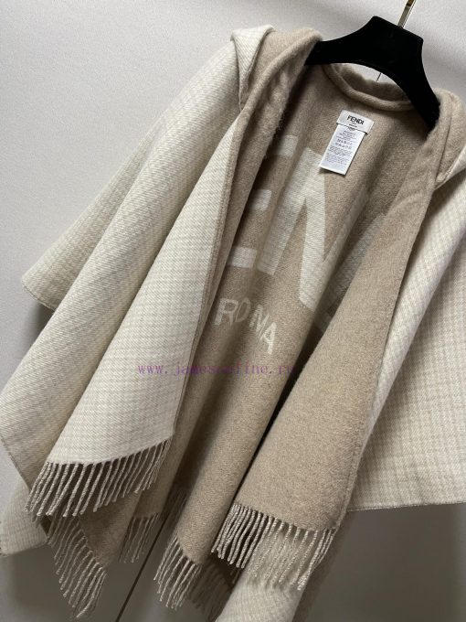 Coat style cape, Fendi dual sided hooded cape, Fendi's new cape, another divine operation duz8nqxm8b - Image 8